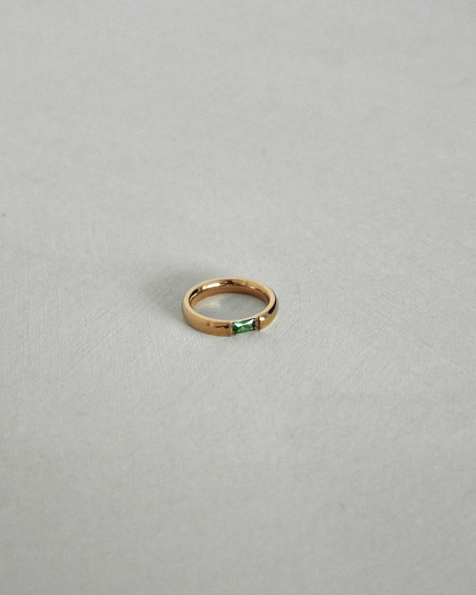 Naia Emerald Ring